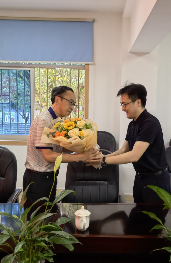 截图录屏_选择区域_20230421180106.png